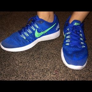 Men’s Nike shoes